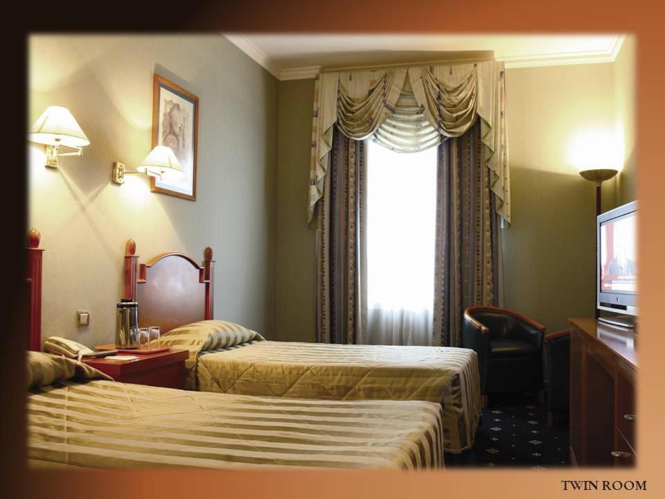 Sea View Hotel Дубай Екстериор снимка