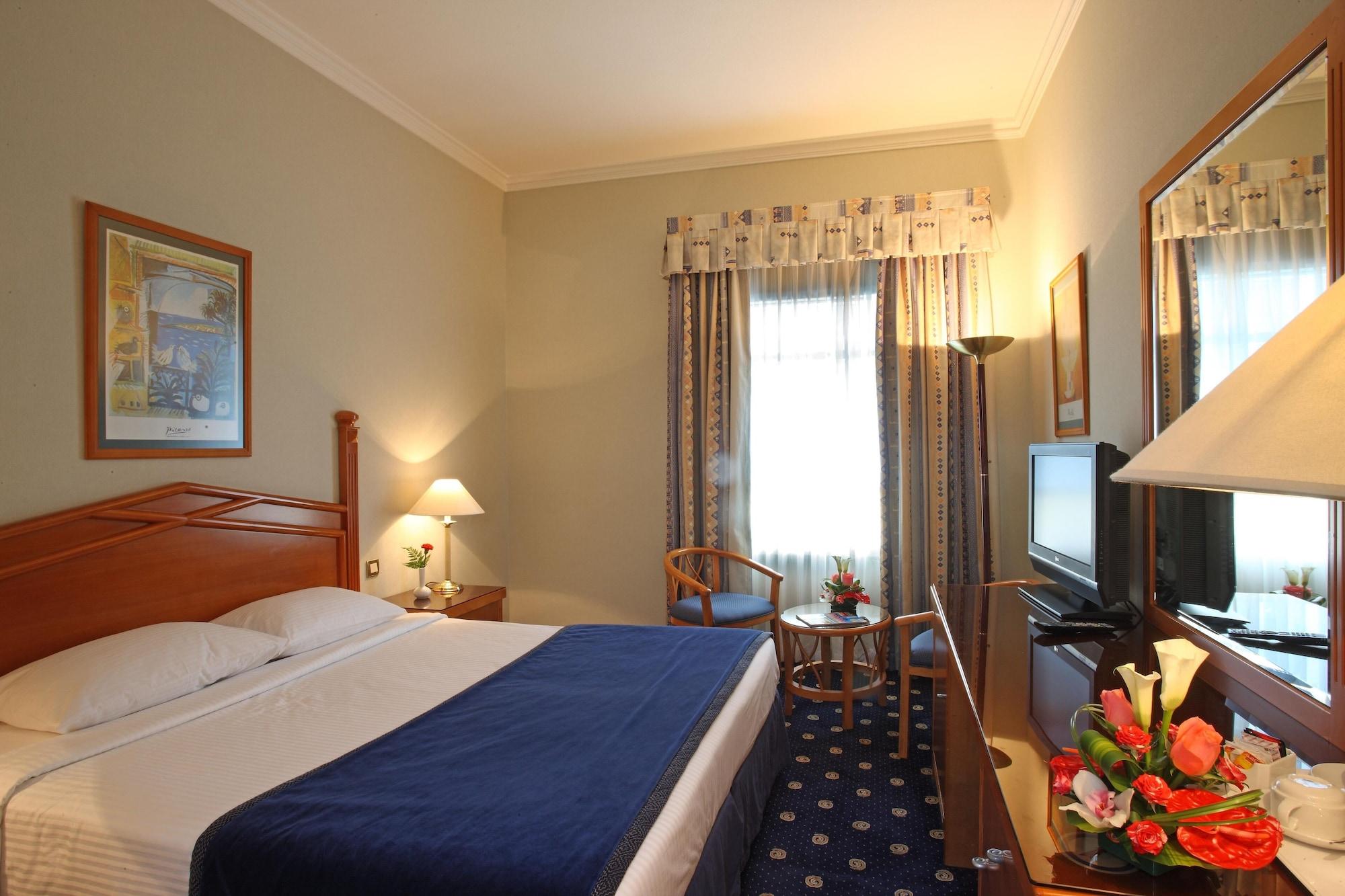 Sea View Hotel Дубай Екстериор снимка
