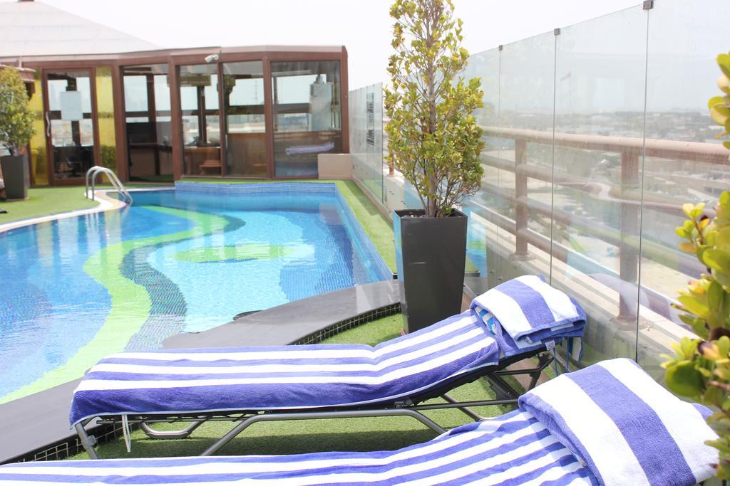 Sea View Hotel Дубай Екстериор снимка